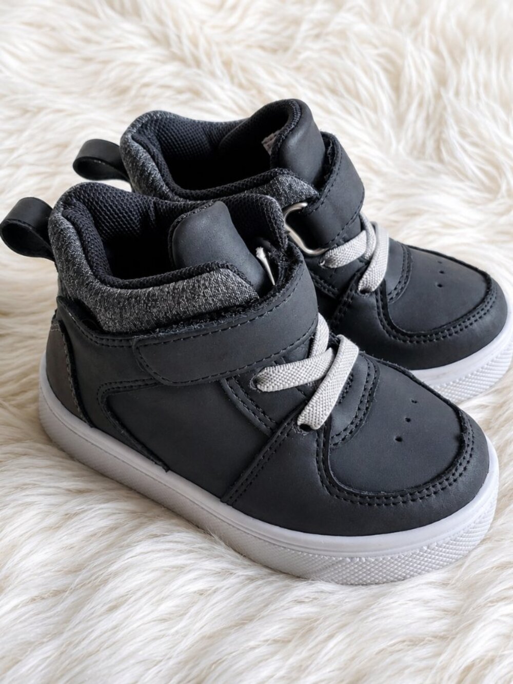 Oomphies Jax Toddler Boys' Black Lace Velcro Sneakers SZ 5
